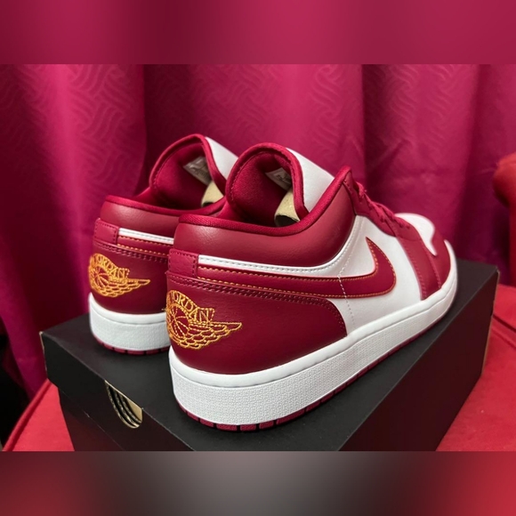 AIR JORDAN 1 LOW "CARDINAL" MEN'S US SIZE 11.5 BRAND NEW IN BOX - Picture 5 of 8